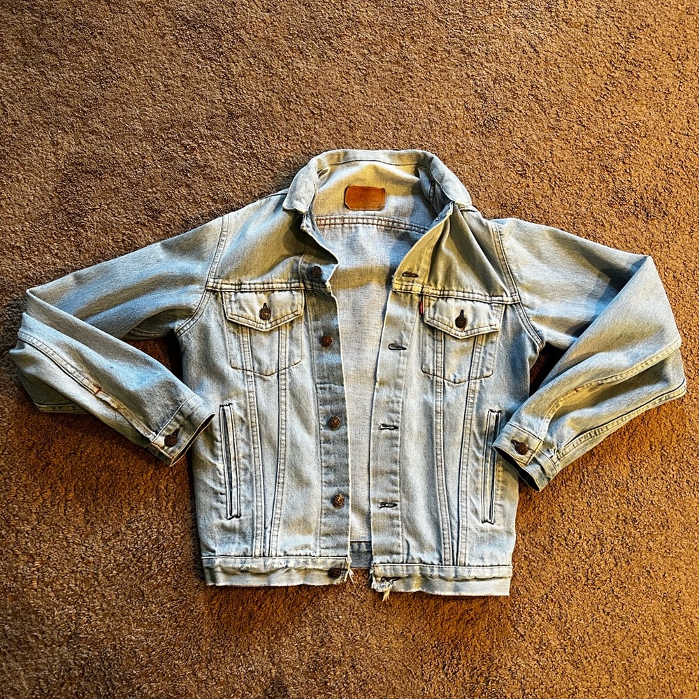 Vintage Levi’s Light Wash Denim Jacket